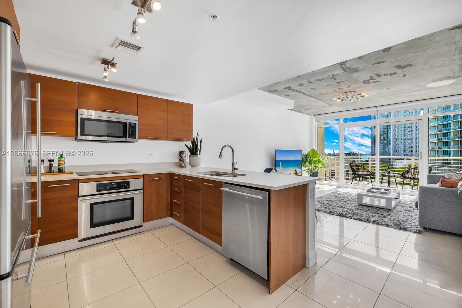 3250 NE 1st Ave # 1119, Miami FL 33137 photo 4