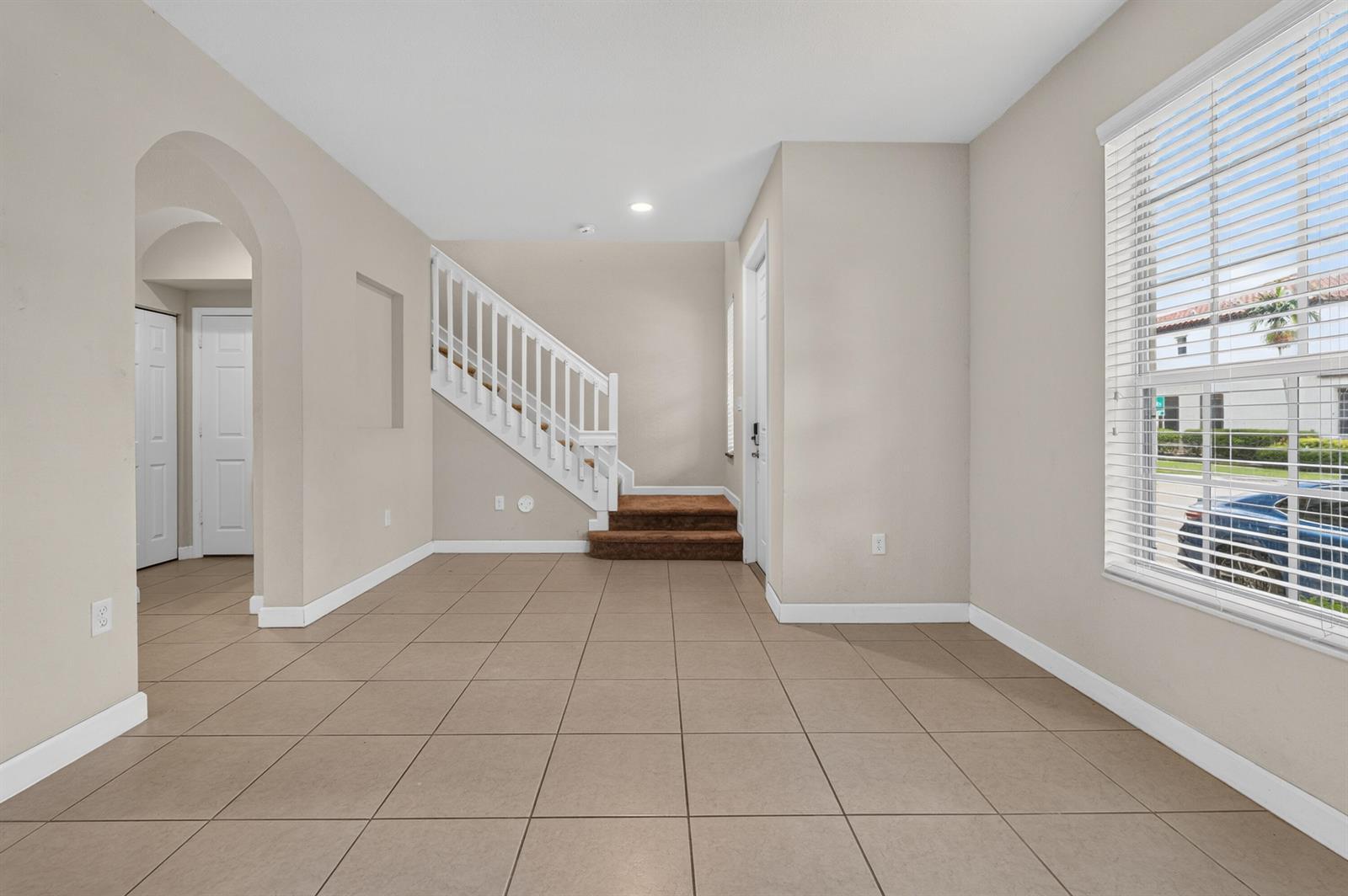 17094 SW 95TH Terrace, Miami FL 33196 photo 5