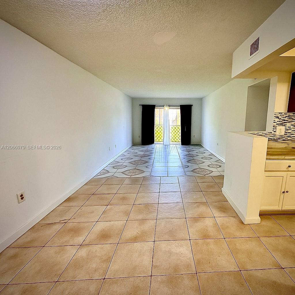 3700 NW 21st St # 109, Lauderdale Lakes FL 33311 photo 2