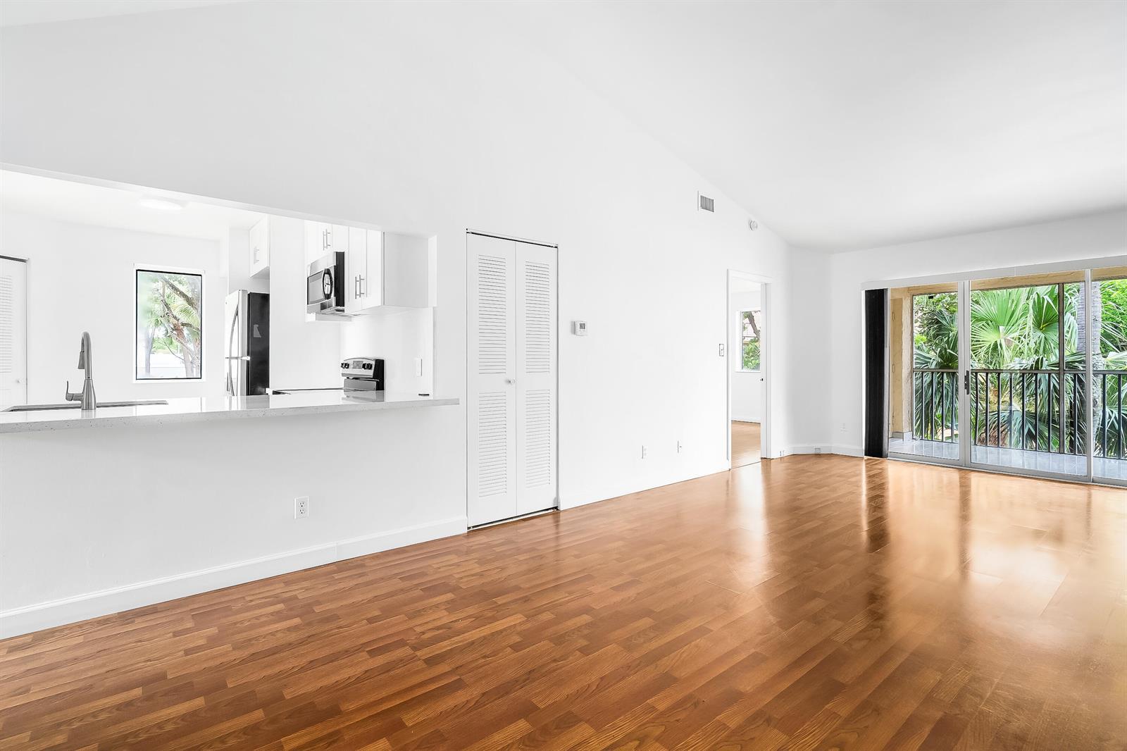 950 Coral Club Drive # 950, Coral Springs FL 33071 photo 2
