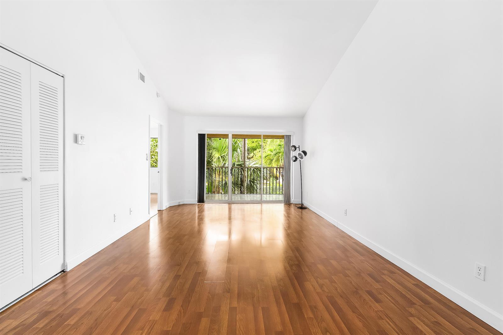 950 Coral Club Drive # 950, Coral Springs FL 33071