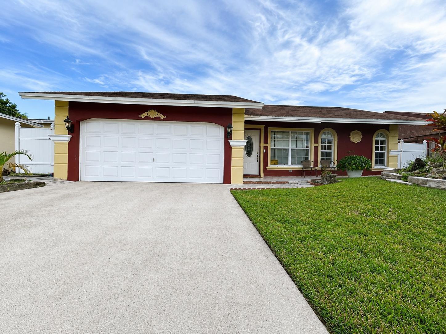 7526 SW 7TH Court, North Lauderdale FL 33068 photo 2