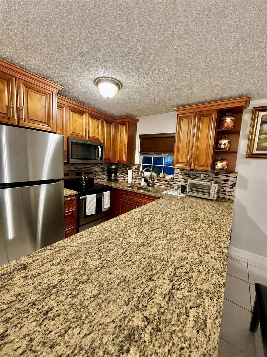 7526 SW 7TH Court, North Lauderdale FL 33068 photo 5