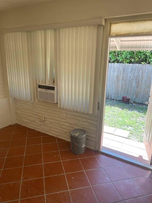 1936 MONROE Street # 2, Hollywood FL 33020 photo 2