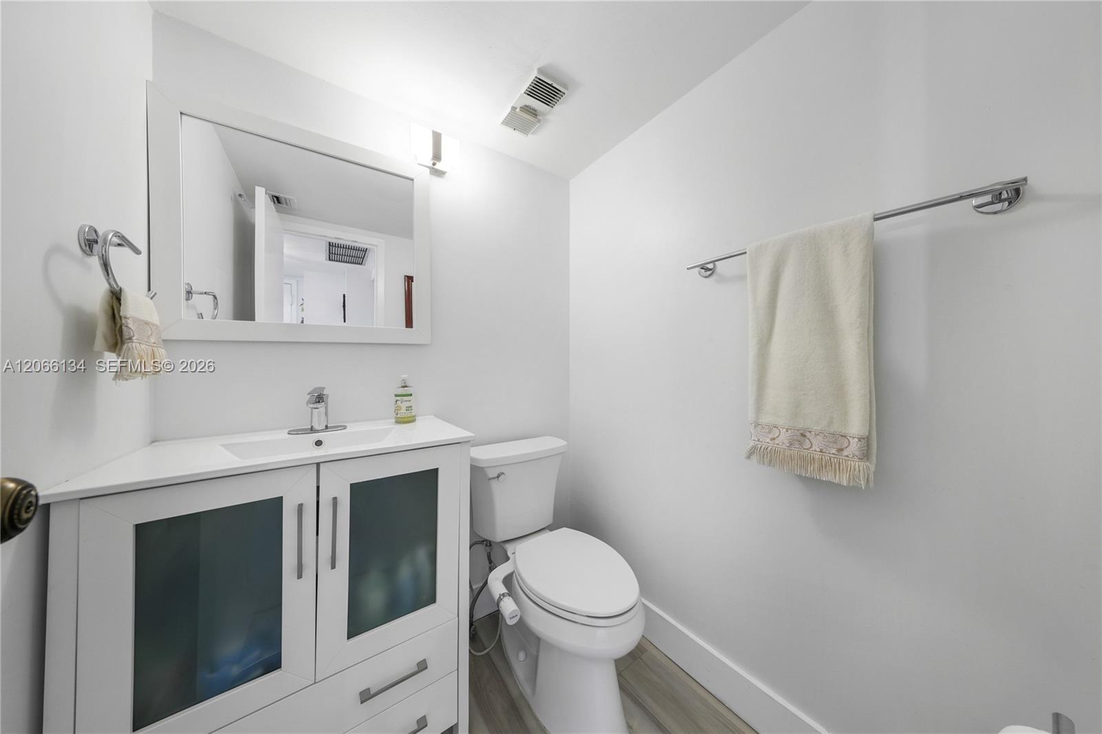 2333 Brickell Ave # 808, Miami FL 33129 photo 4