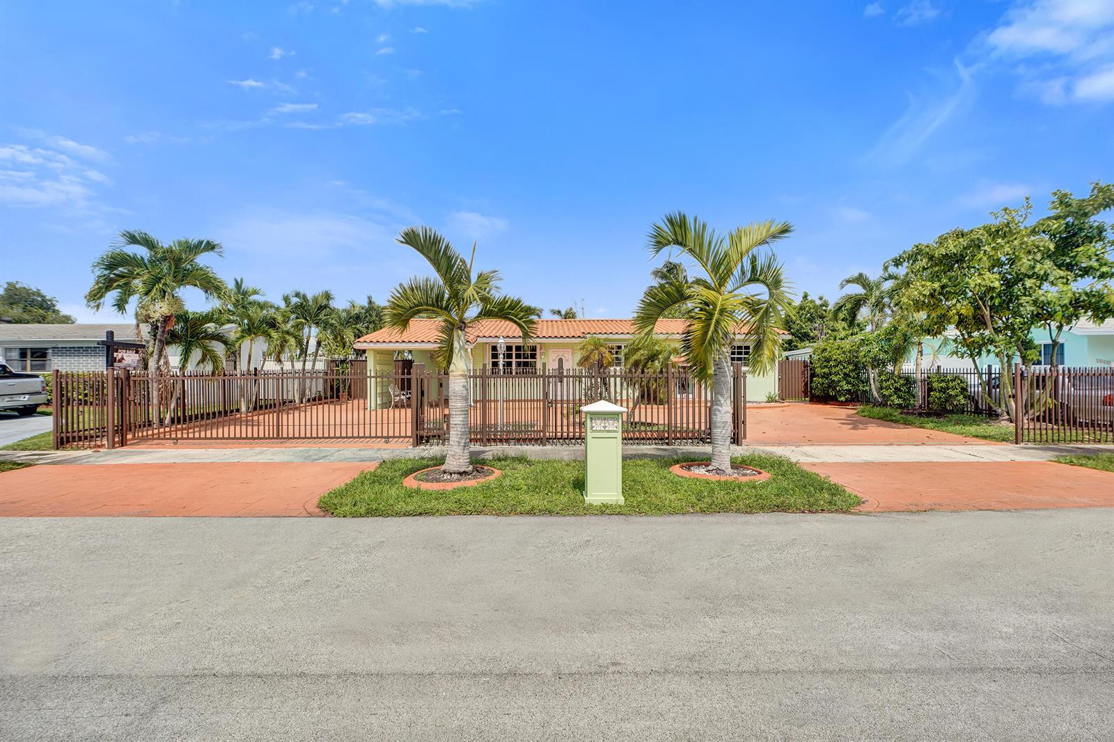 3311 SW 105th Court, Miami FL 33165 photo 3