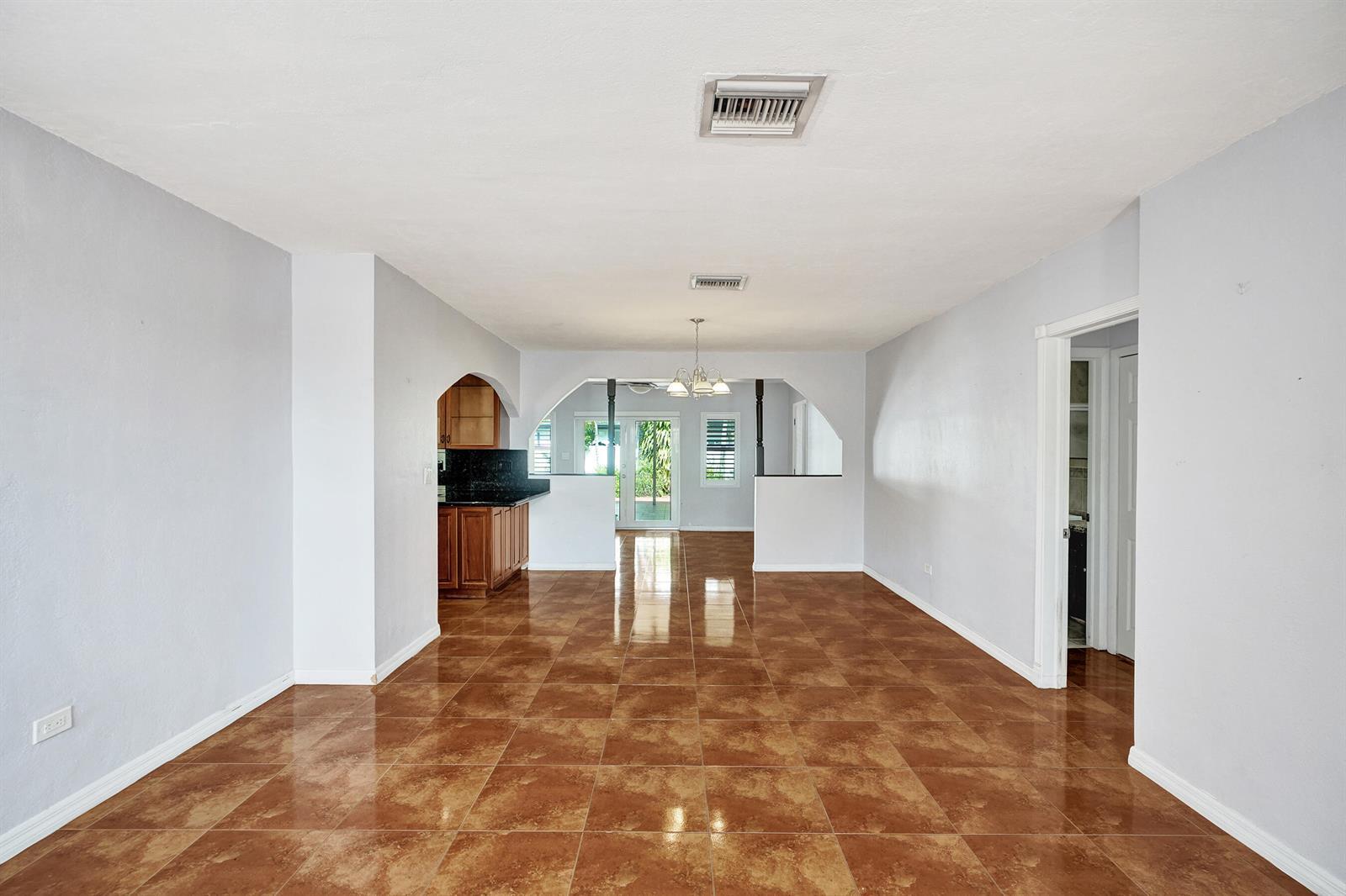 3311 SW 105th Court, Miami FL 33165 photo 5