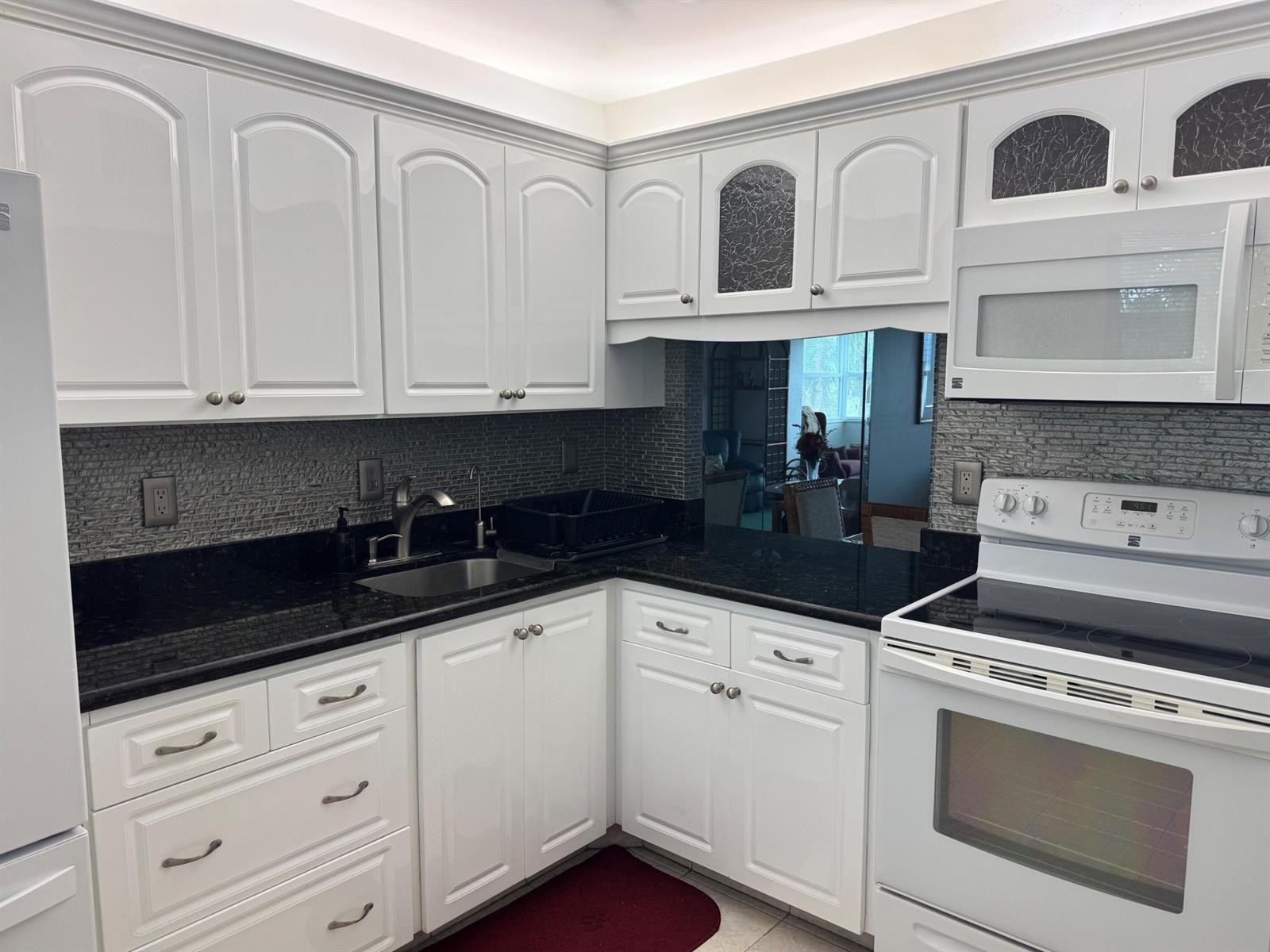 3180 HOLIDAY SPRINGS Boulevard # 309, Coral Springs FL 33063 photo 4