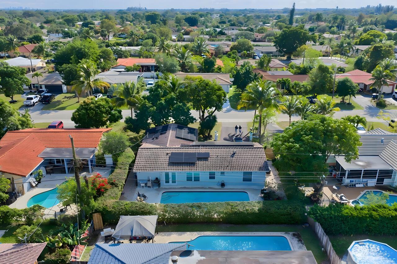 7809 NW 40TH Street, Coral Springs FL 33065 photo 2