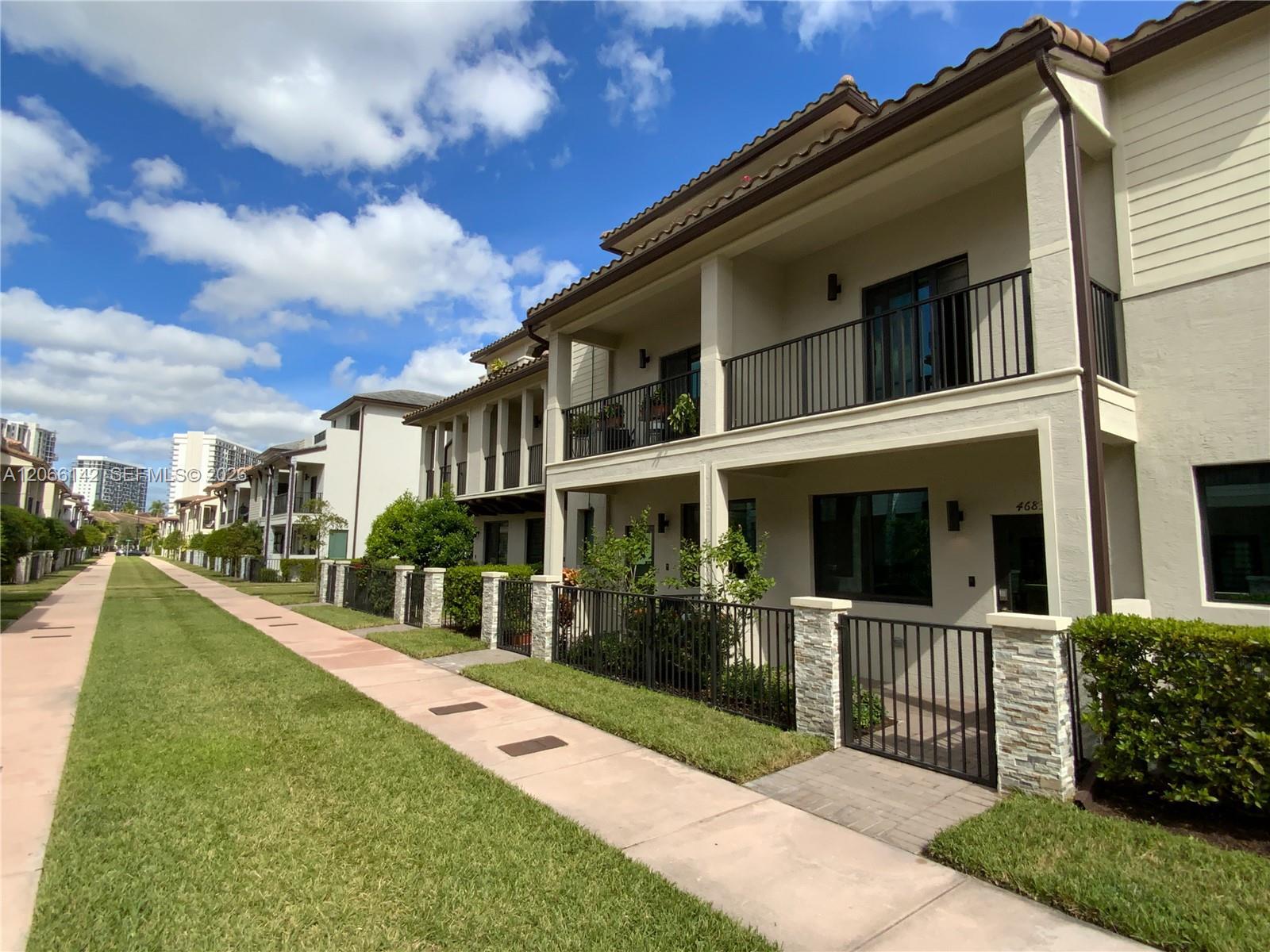 4683 NW 83rd Path, Doral FL 33166 photo 4