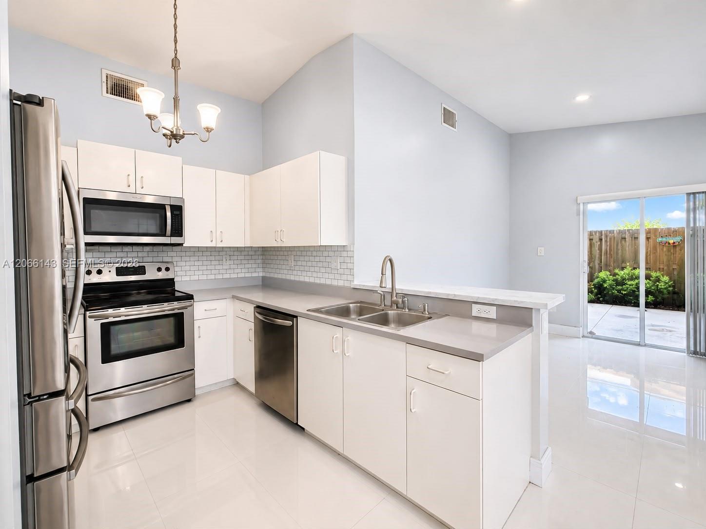 9720 SW 164th Ave, Miami FL 33196 photo 4