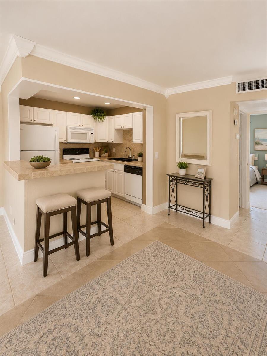 322 SEVILLE Trail N, Delray Beach FL 33446 photo 3