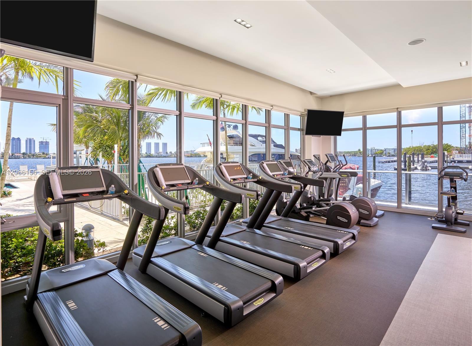 17301 Biscayne Blvd # 1004, North Miami Beach FL 33160 photo 2