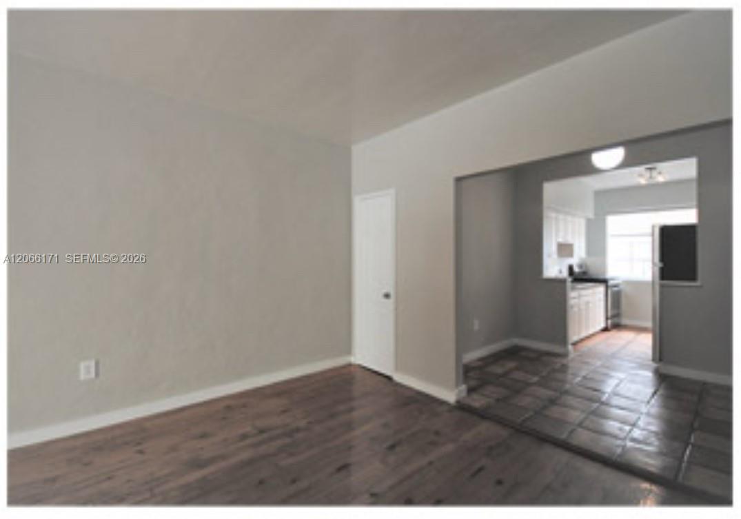 948 Meridian Ave # 10, Miami Beach FL 33139 photo 2