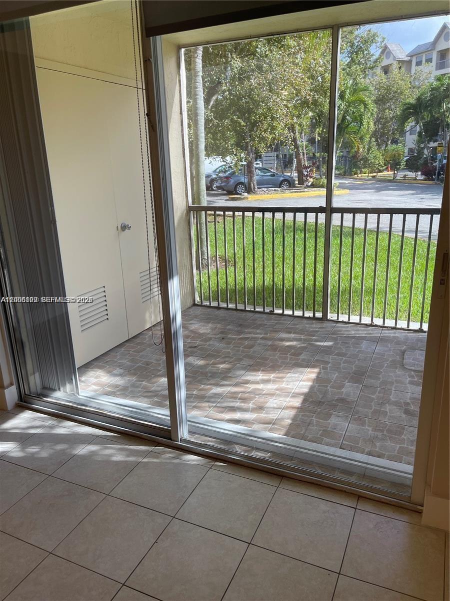 8225 Lake Dr # 108, Doral FL 33166 photo 2