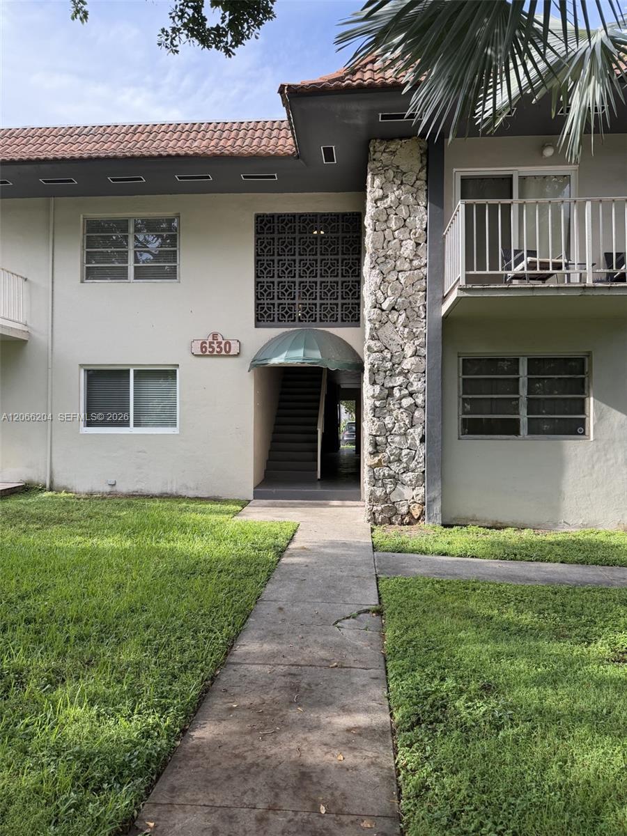 Miami Lakes, FL 33014 photo 2