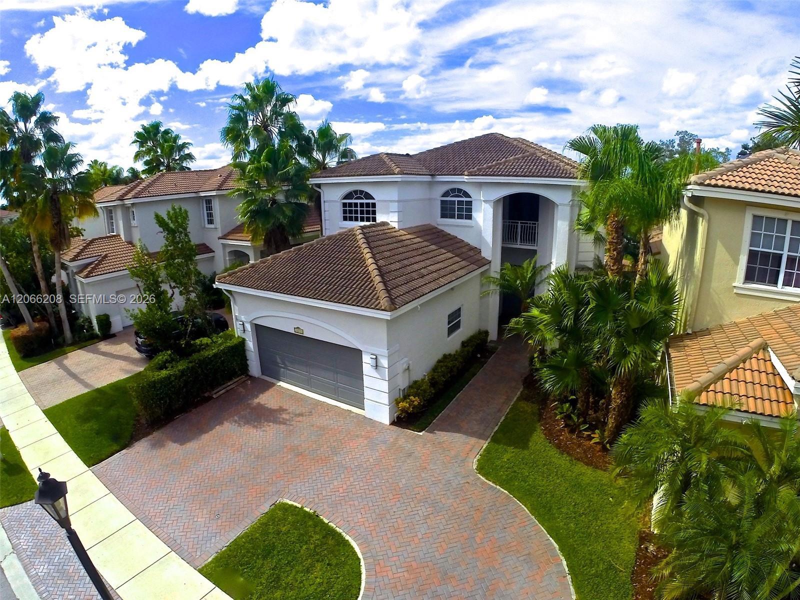 1675 NE 196th St, Miami FL 33179 photo 2