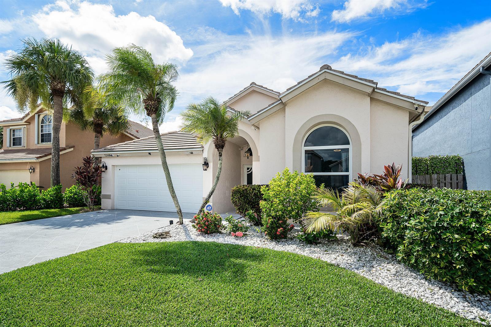 7369 Ashley Shores Circle, Lake Worth FL 33467 photo 2