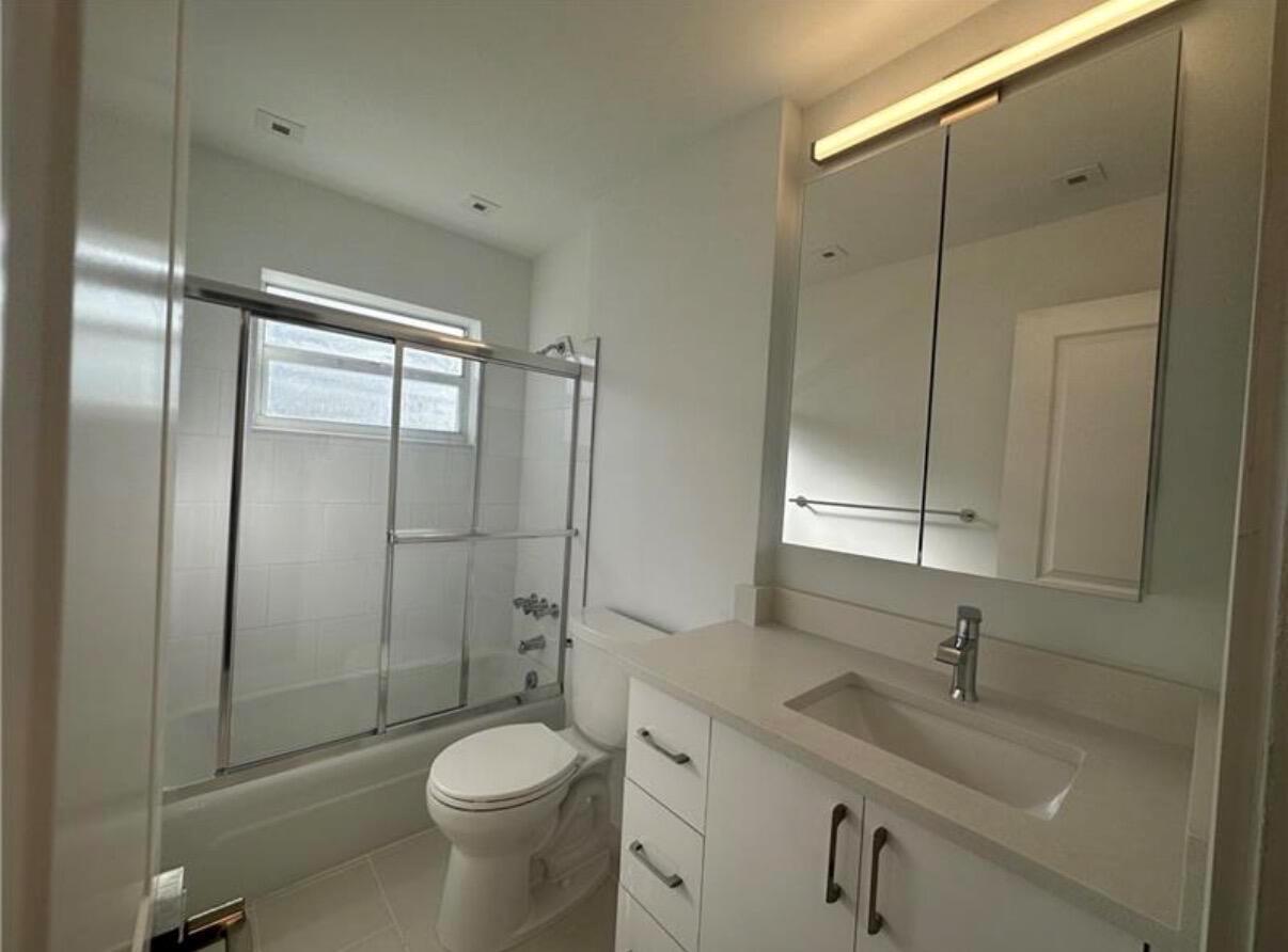 5630 NE 18TH Avenue # 207, Fort Lauderdale FL 33334 photo 4
