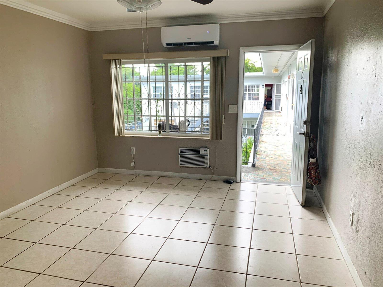 555 SW 16TH Avenue # 15, Miami FL 33135 photo 2