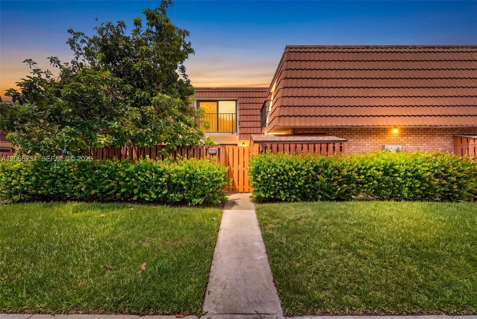 151 Heritage Way, West Palm Beach FL 33407 photo 2