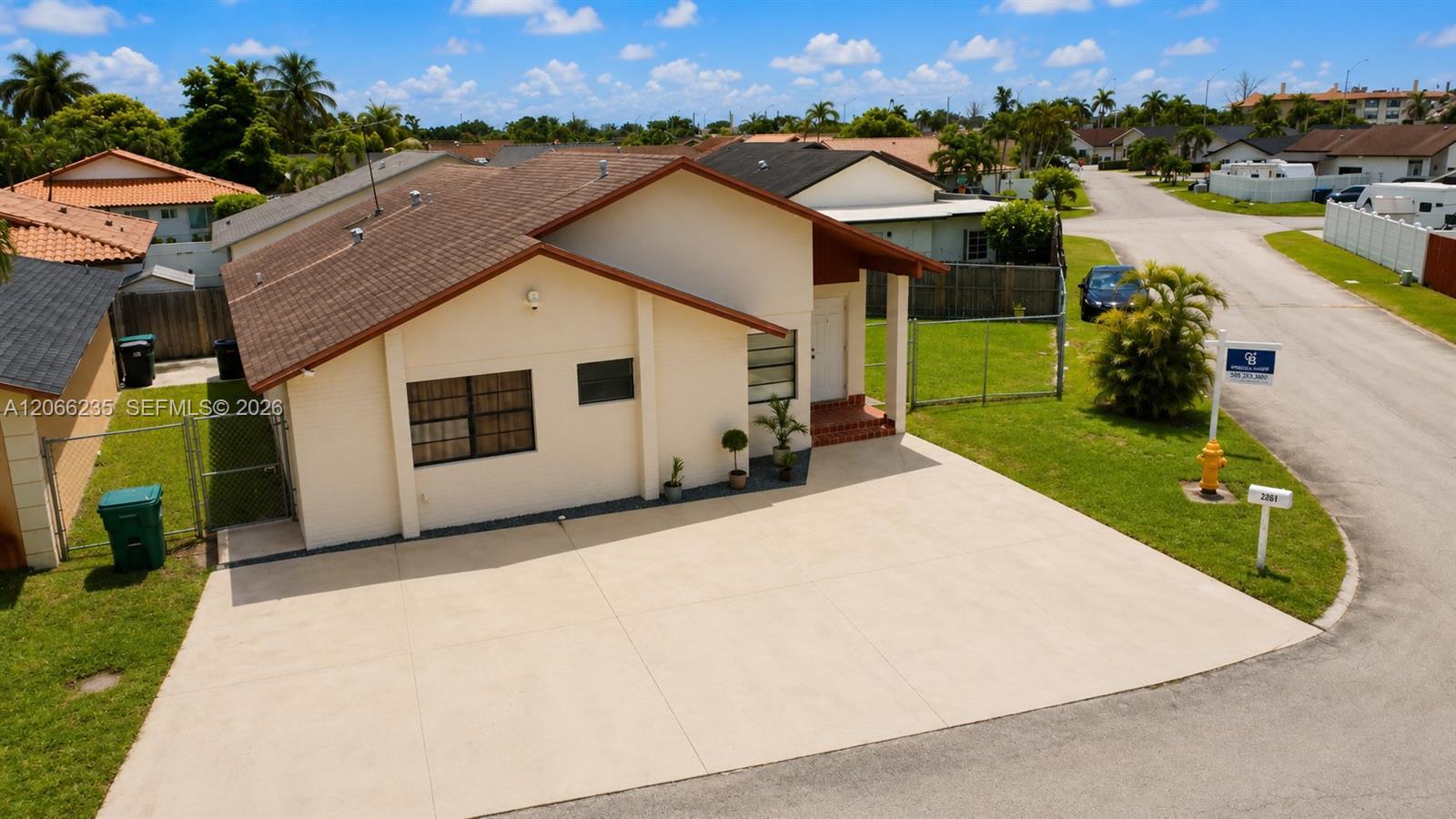 764 SW 99th Ct Cir, Miami FL 33174 photo 2