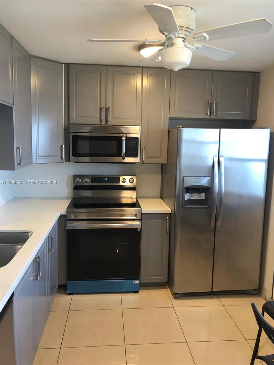 319 NE 14th Ave # 707, Hallandale Beach FL 33009