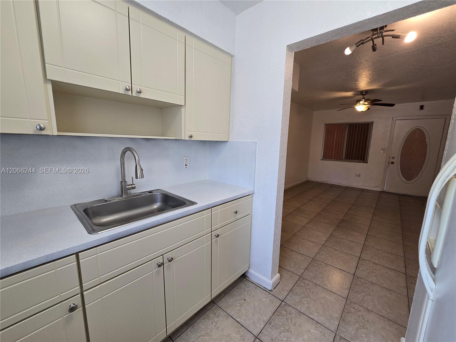 2330 NW 11th St # 15, Miami FL 33125 photo 5