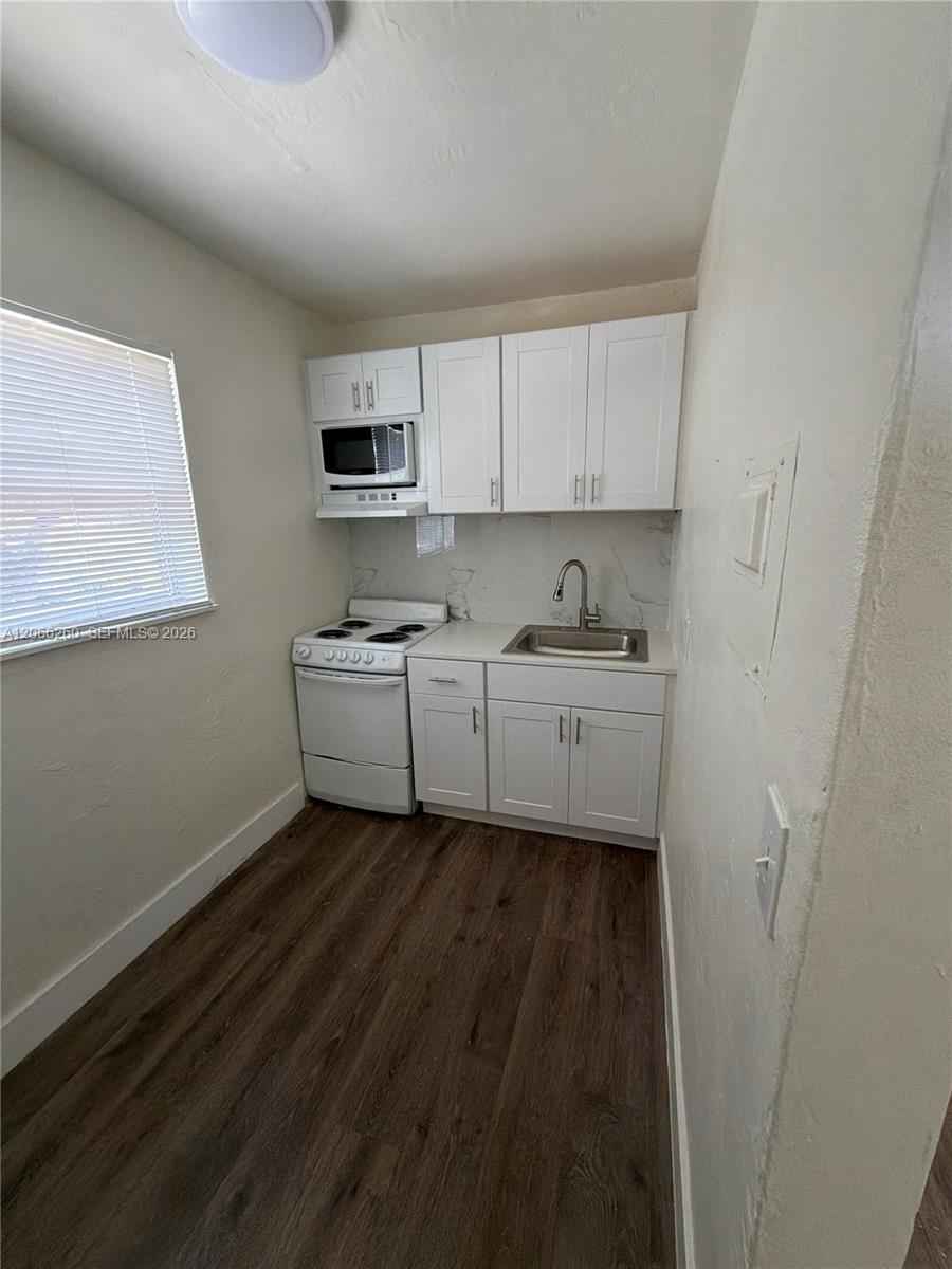 3669 Thomas Ave # 7, Miami FL 33133 photo 2