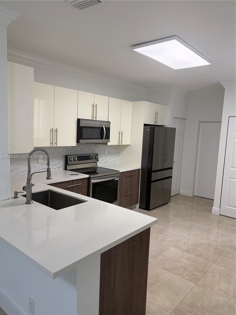 2578 Cordoba Bnd # 2578, Weston FL 33327 photo 2