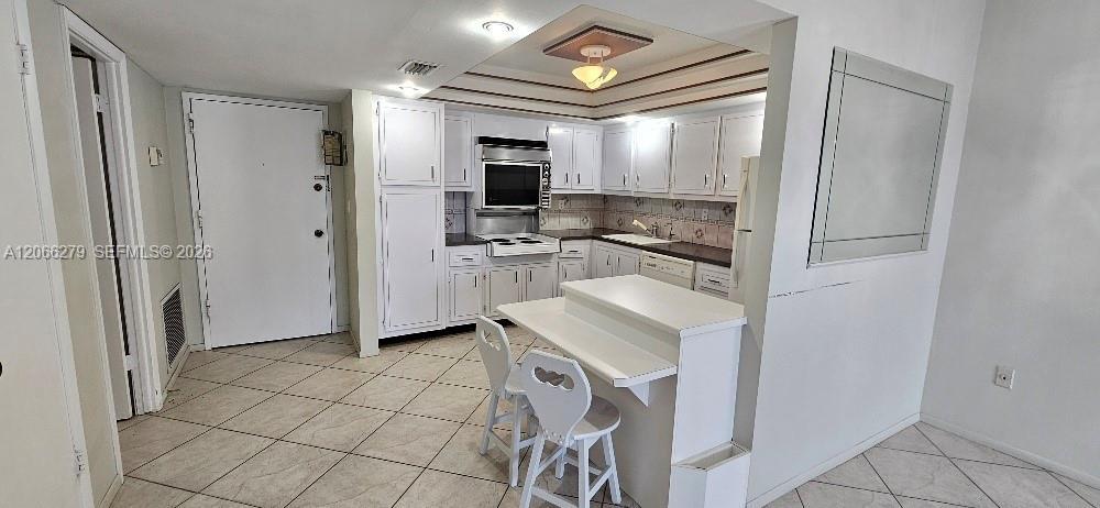 18041 Biscayne Blvd # 203, Aventura FL 33160 photo 3