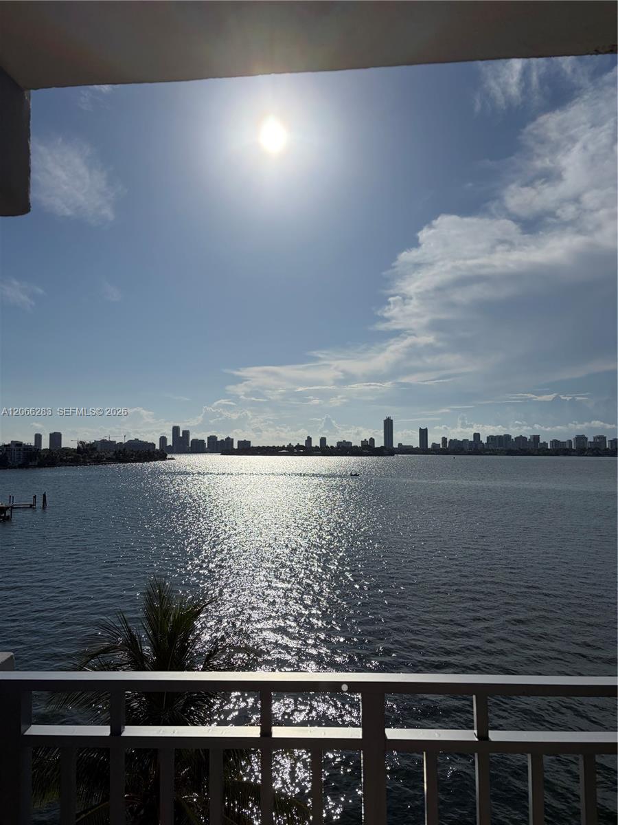 7545 E Treasure Dr # 5G, North Bay Village FL 33141 photo 2