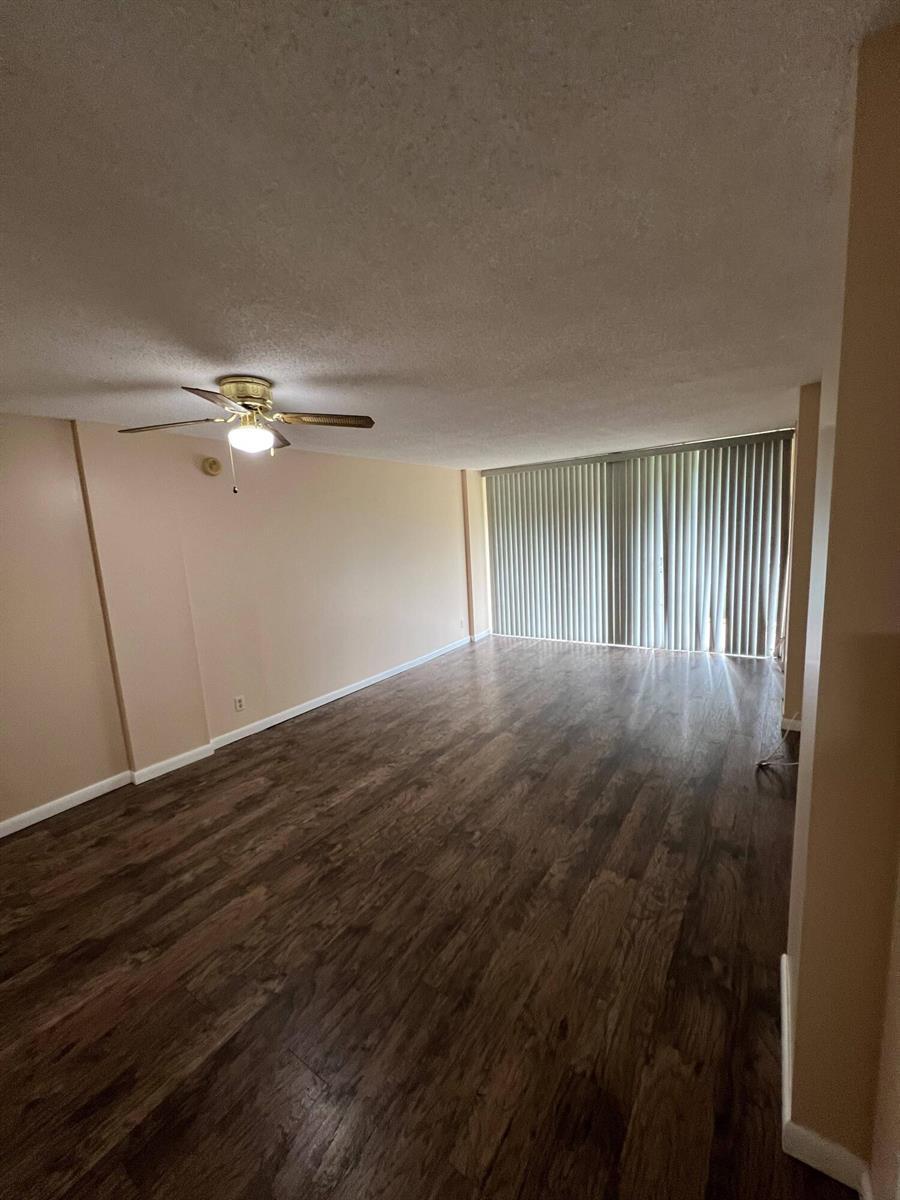105 ROYAL PARK Drive # 1D, Oakland Park FL 33309