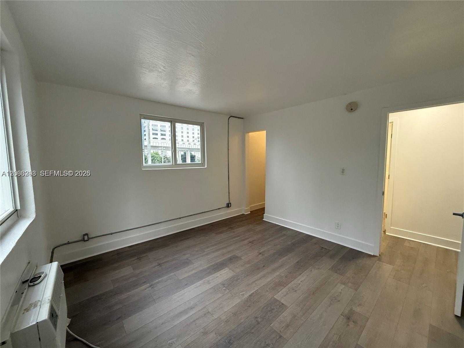 143 SW 9th St # 310, Miami FL 33130 photo 2