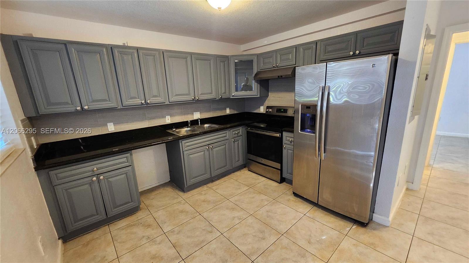 14042 NE 2nd Ave # 14042, Miami FL 33161 photo 3