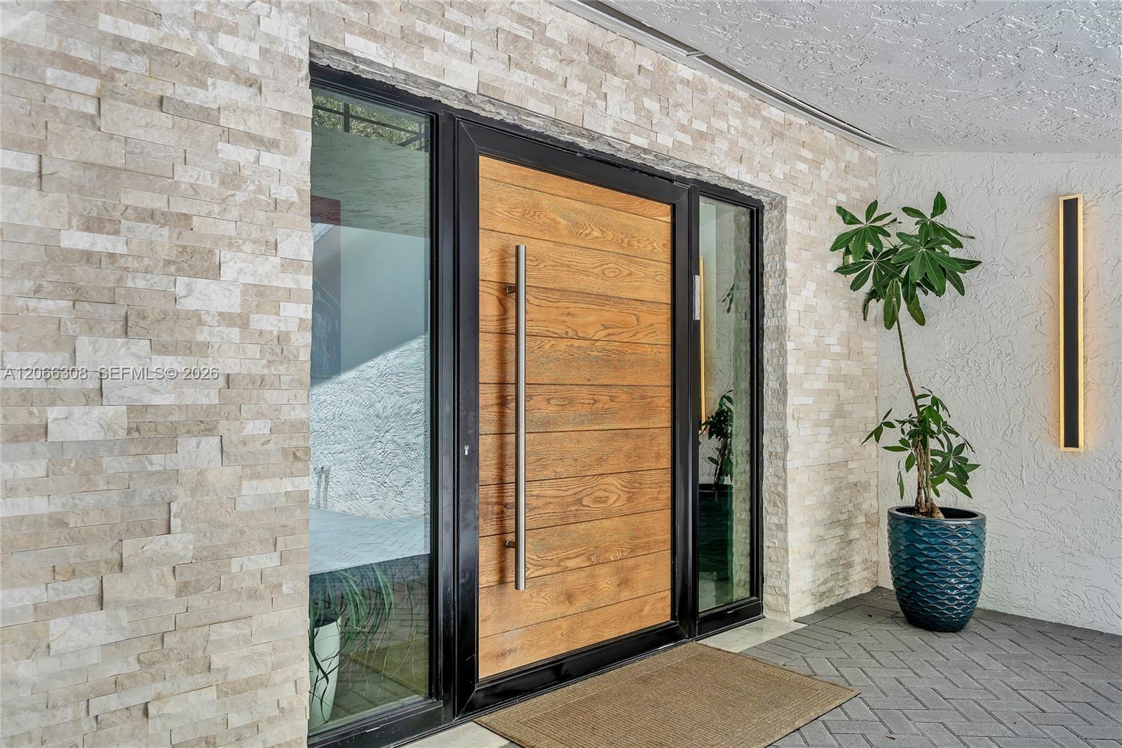 5811 SW 33rd Ter, Hollywood FL 33312