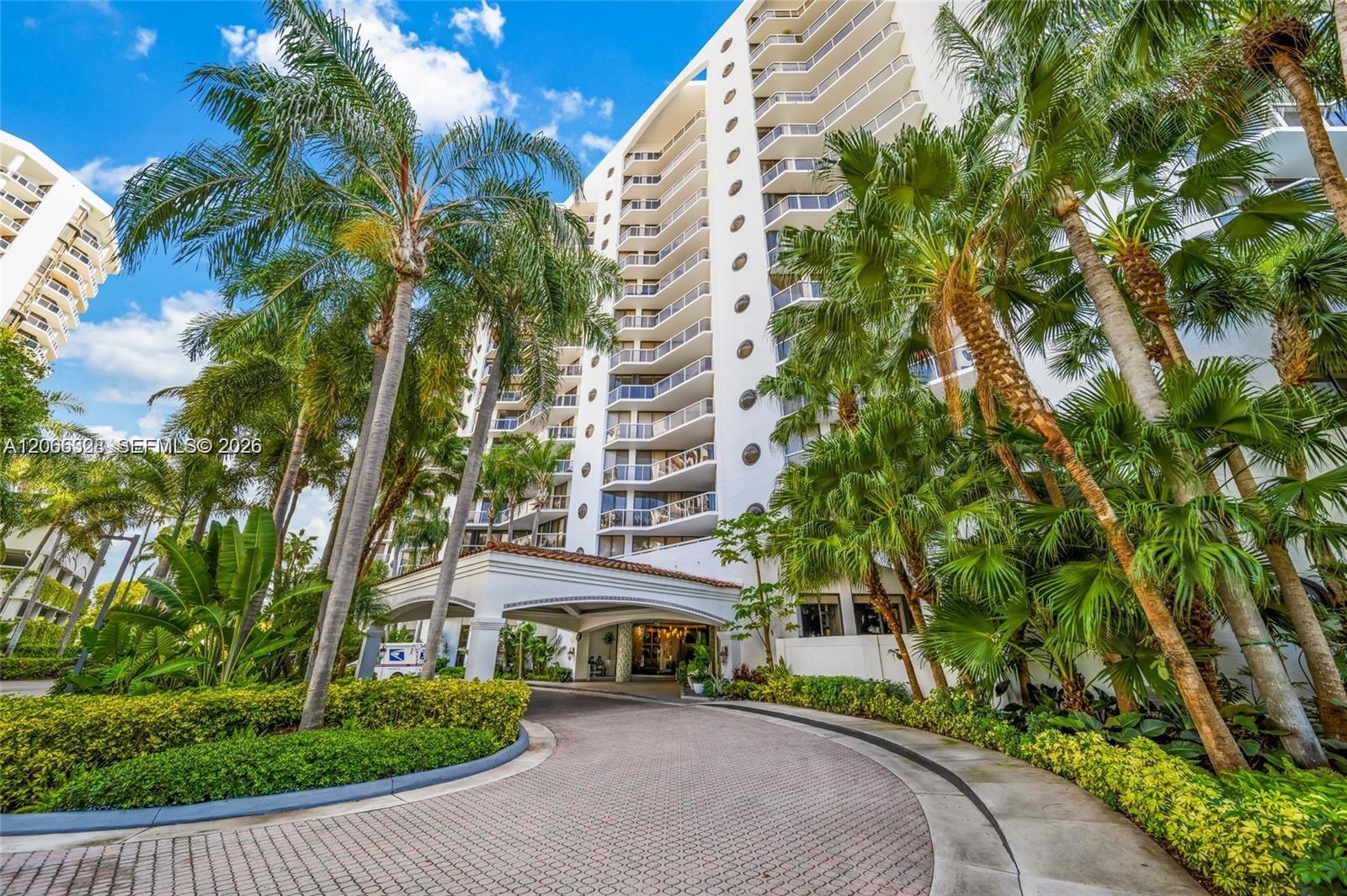 3610 Yacht Club Dr # 1114, Aventura FL 33180 photo 3
