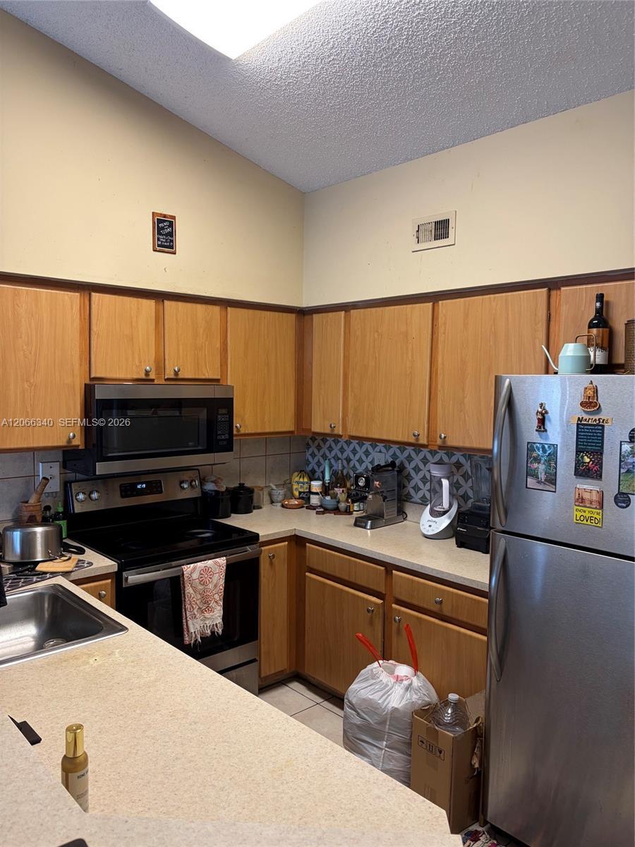 2445 SW 18th Ter # 807, Fort Lauderdale FL 33315