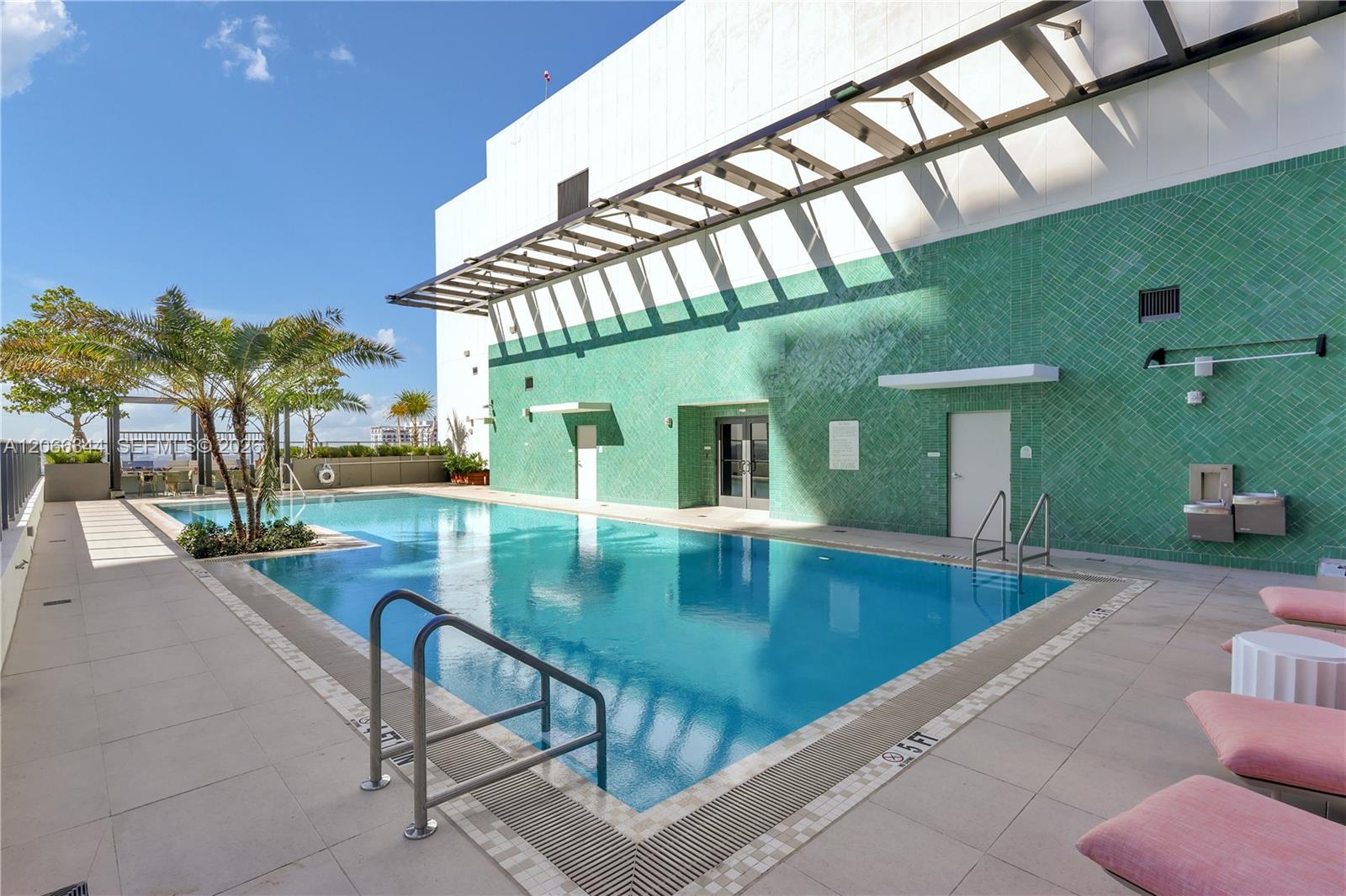 11 NE 6th St # 710, Miami FL 33132 photo 3