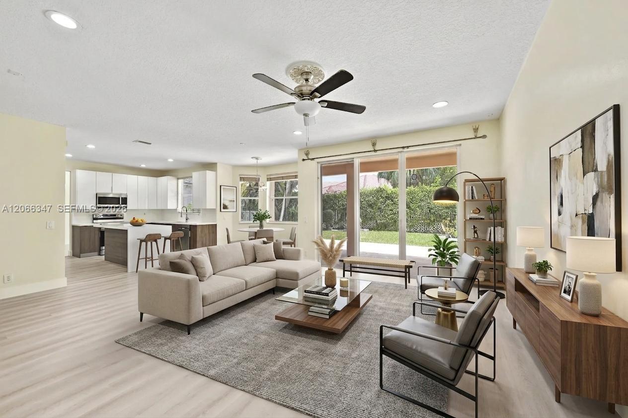 4312 Laurel Ridge Cir, Weston FL 33331 photo 4