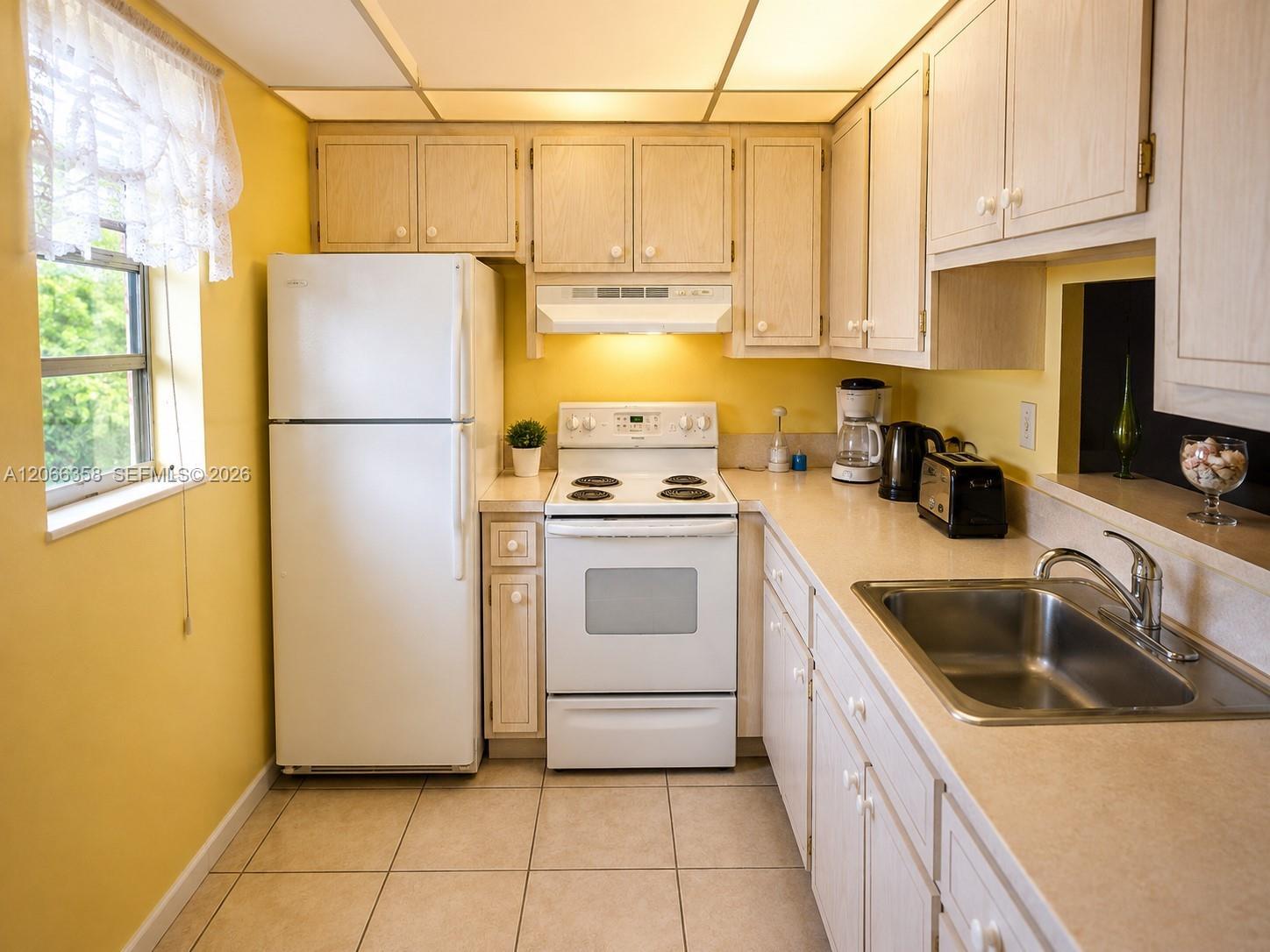 5181 W Oakland Park Blvd # 312, Lauderdale Lakes FL 33313 photo 3