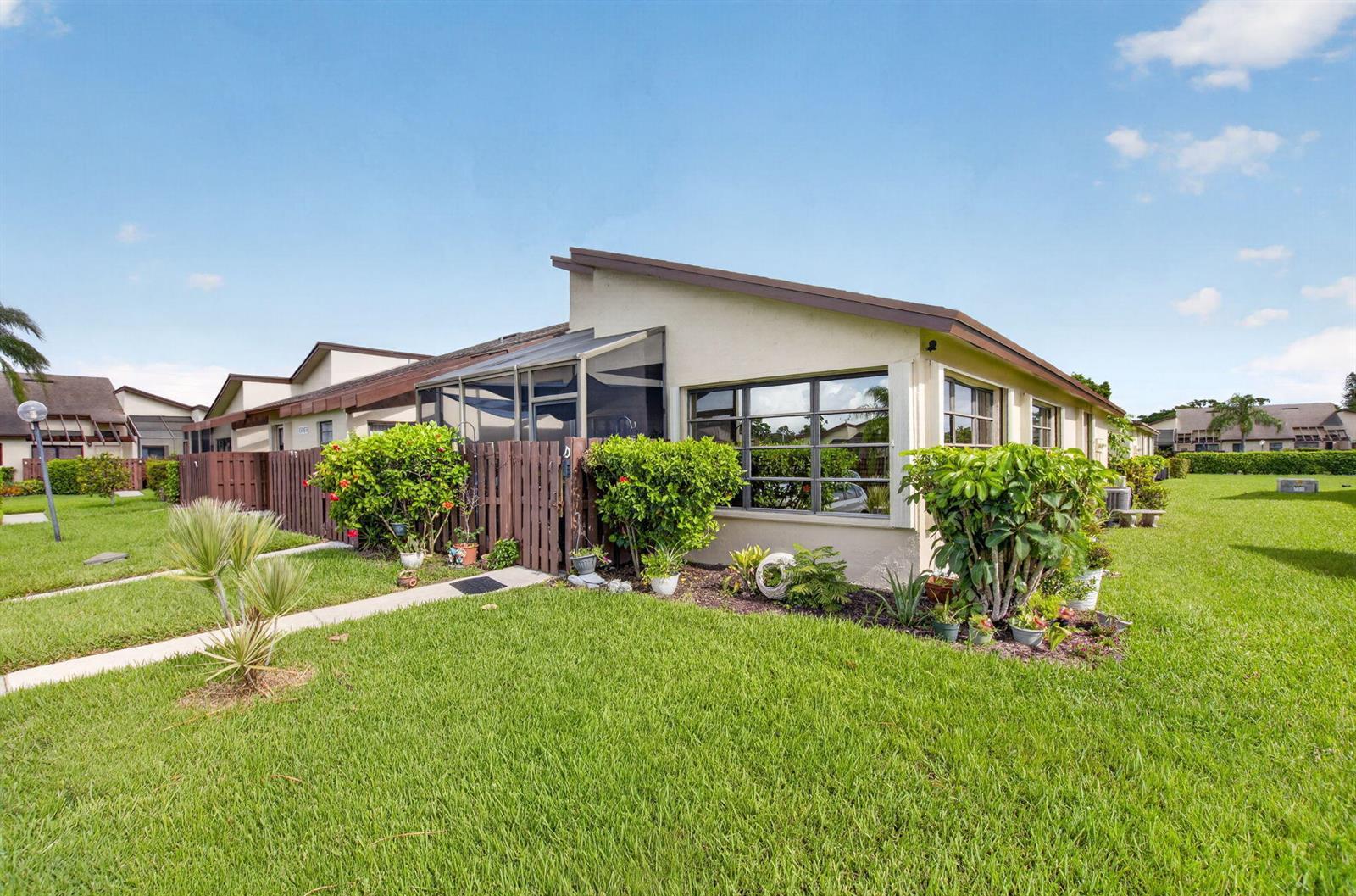 13953 NESTING Way # D, Delray Beach FL 33484 photo 2