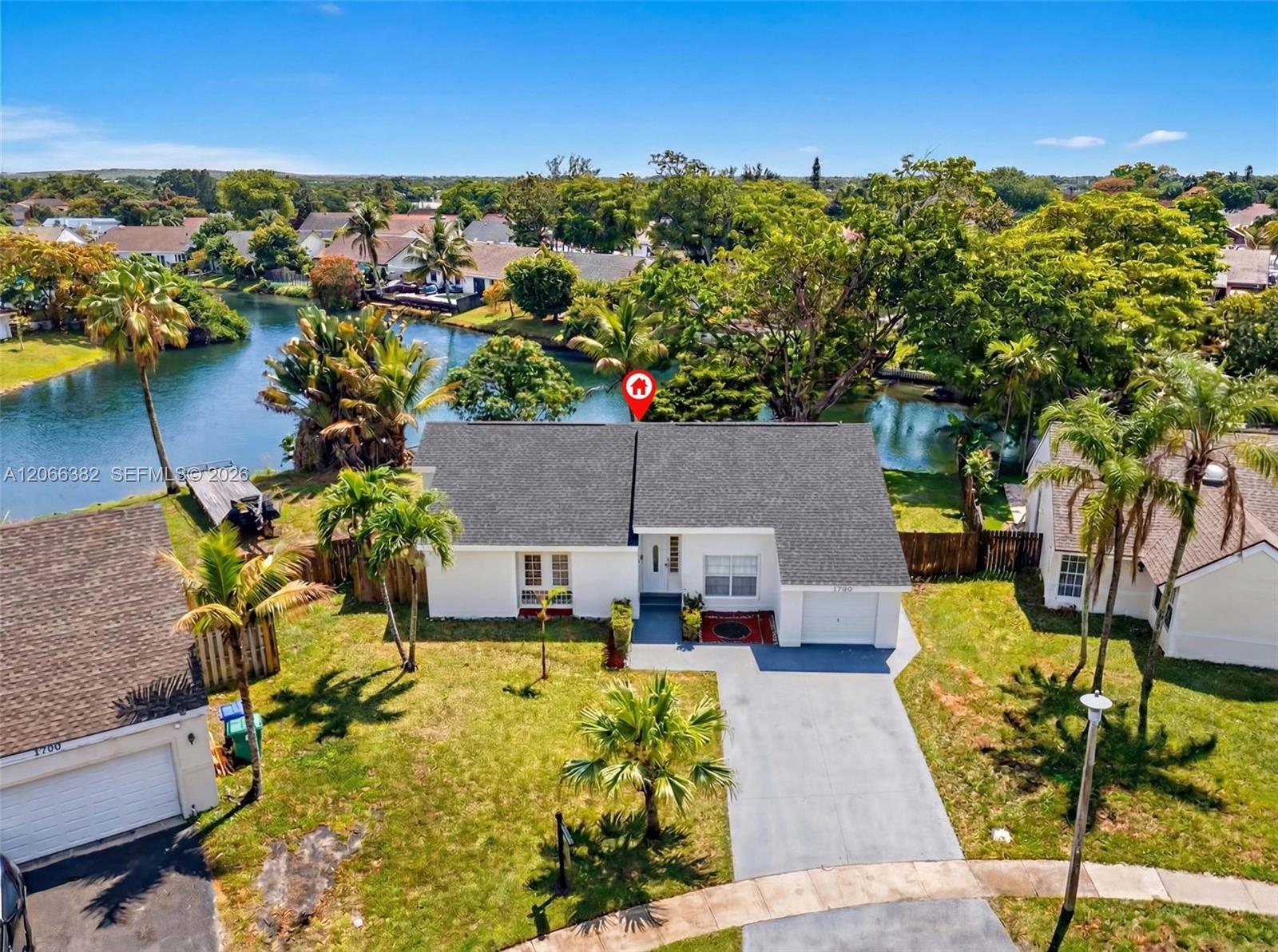 2710 Azalea Ave, Miramar FL 33025