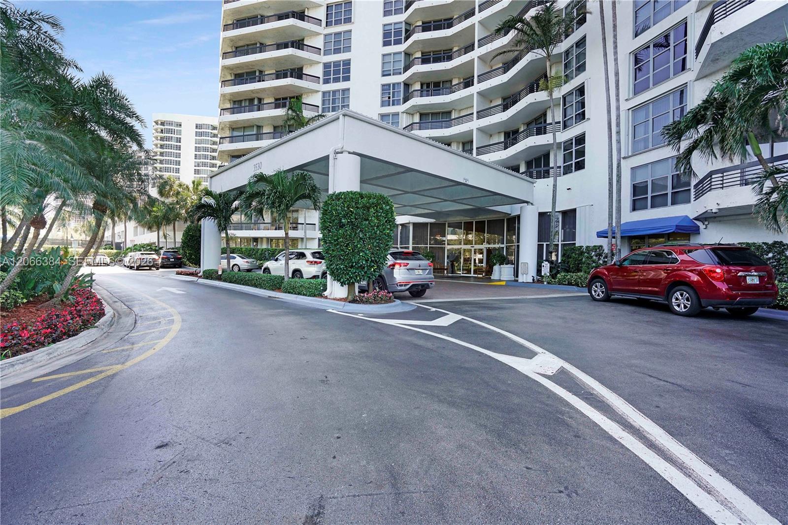 3530 Mystic Pointe Dr # 3214, Aventura FL 33180 photo 4