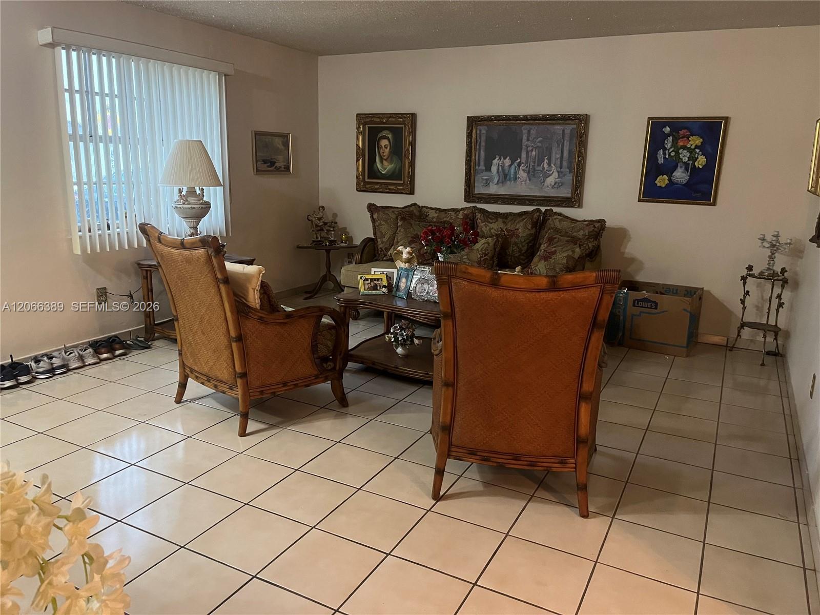 10121 SW 34th St, Miami FL 33165 photo 2