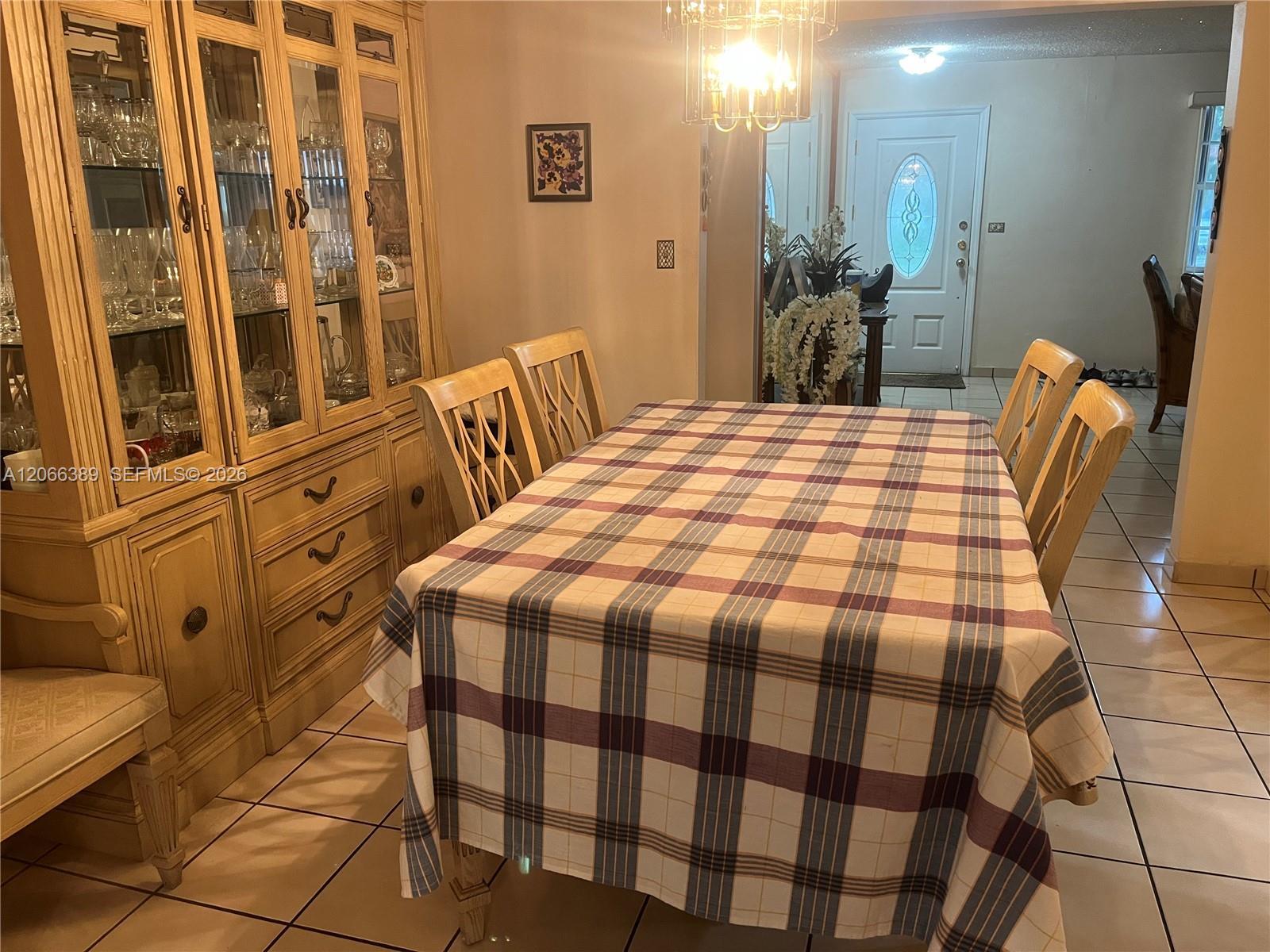 10121 SW 34th St, Miami FL 33165 photo 3
