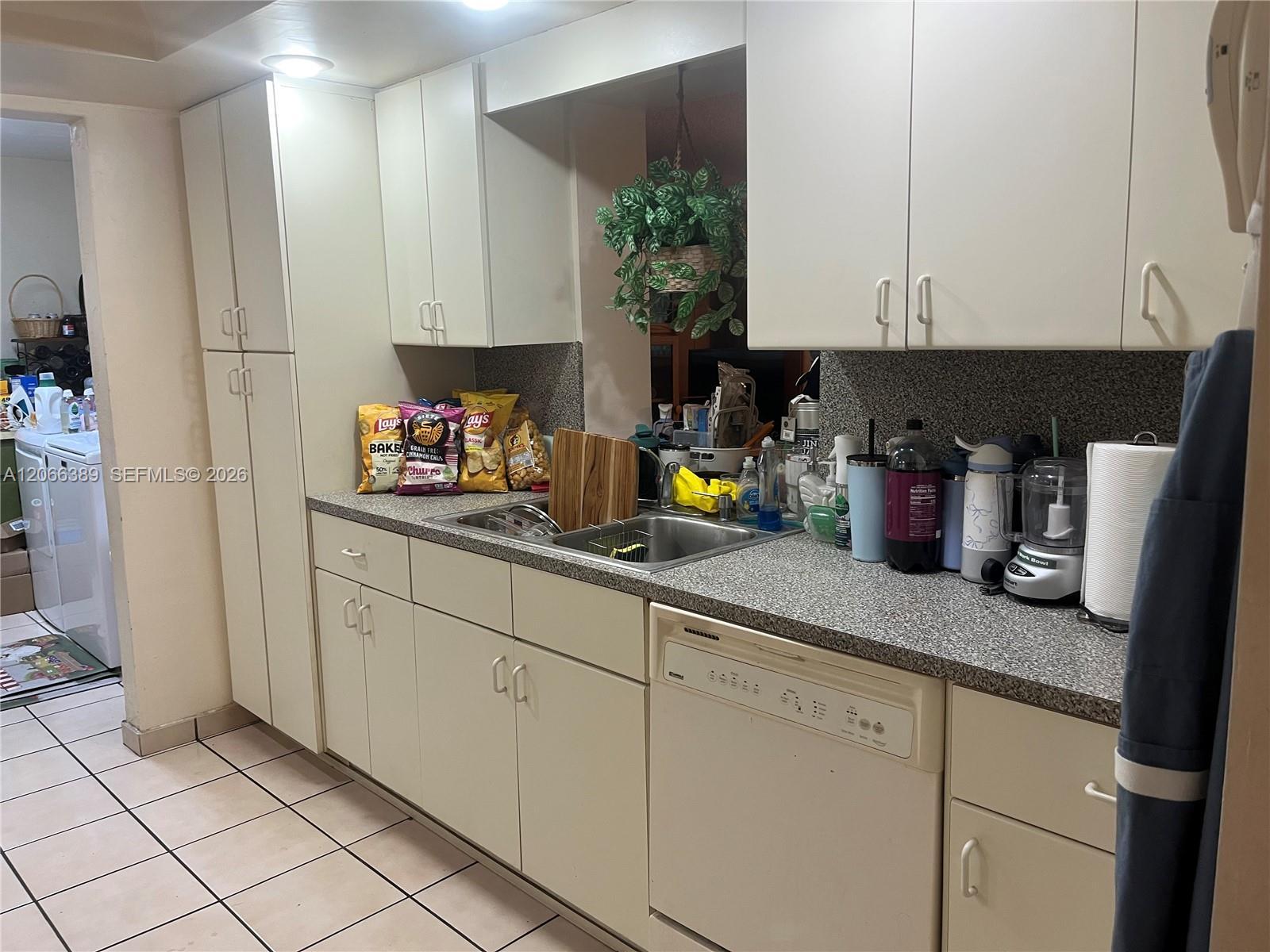 10121 SW 34th St, Miami FL 33165 photo 5