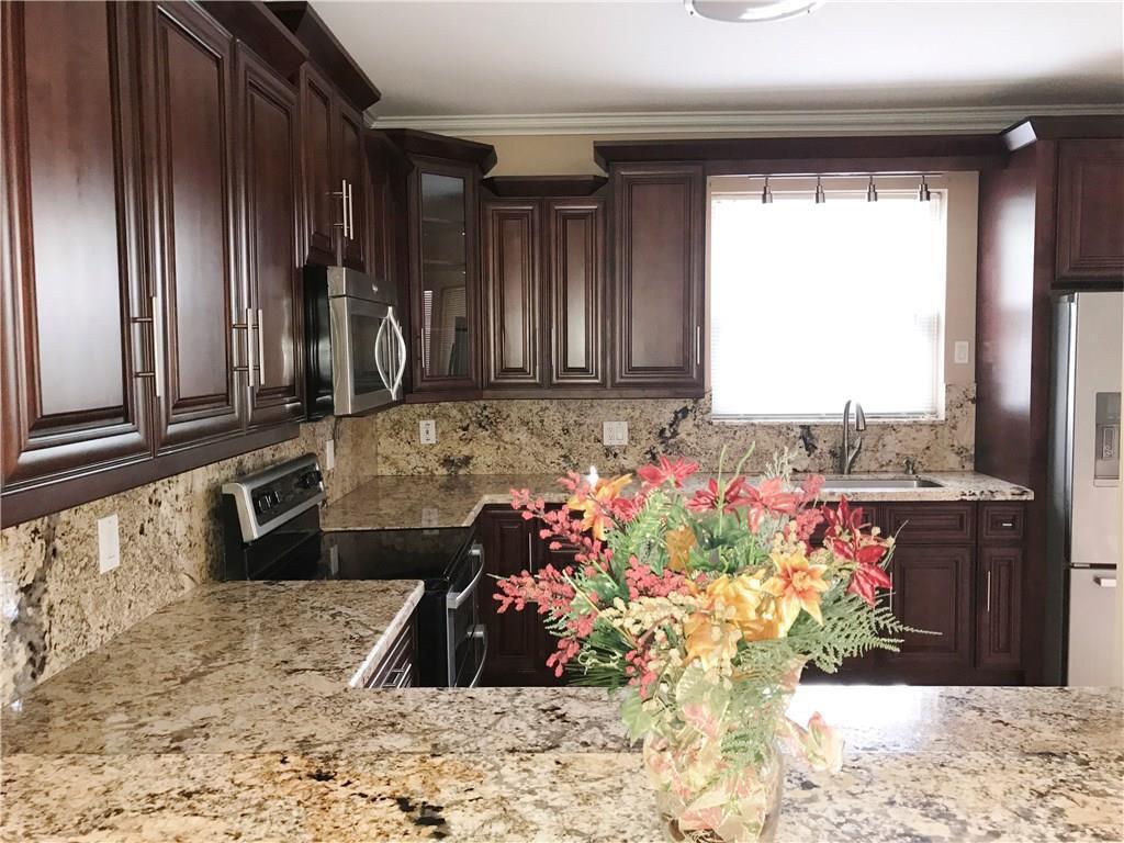 1295 WEEPING WILLOW Way # 1295, Hollywood FL 33019 photo 2