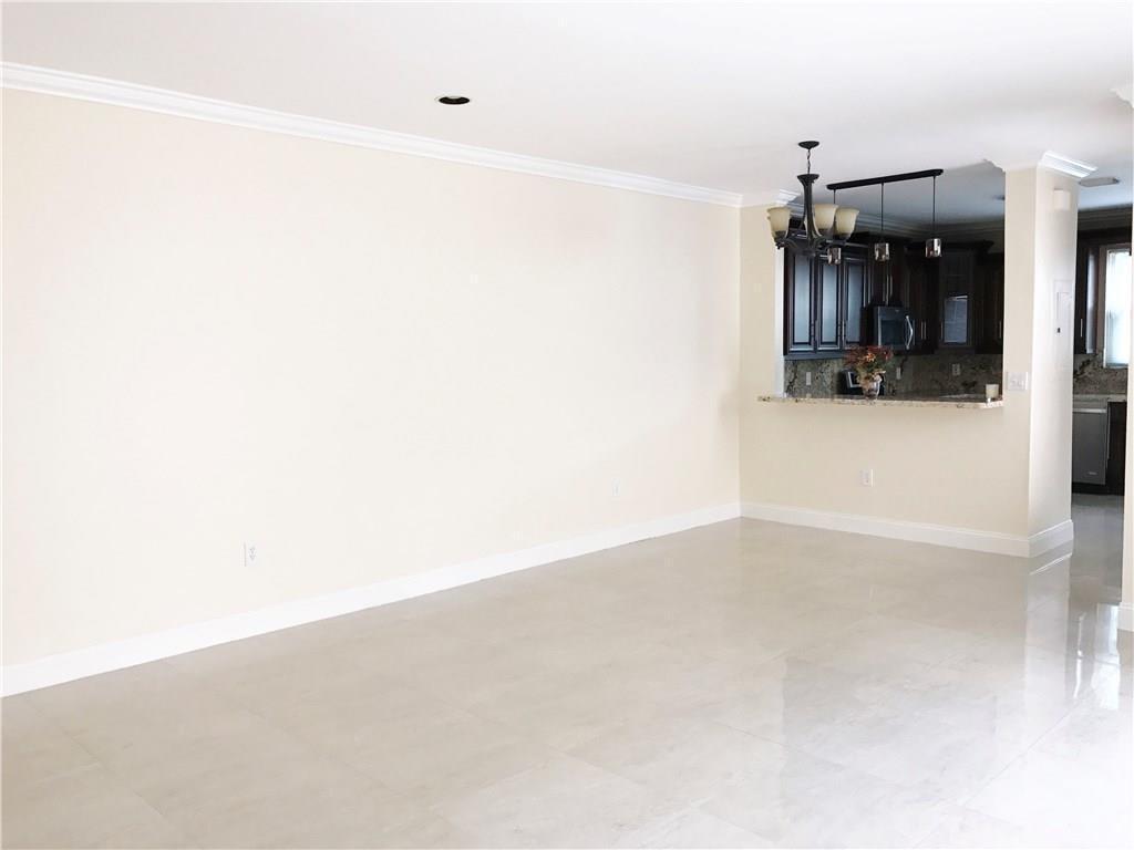 1295 WEEPING WILLOW Way # 1295, Hollywood FL 33019 photo 4