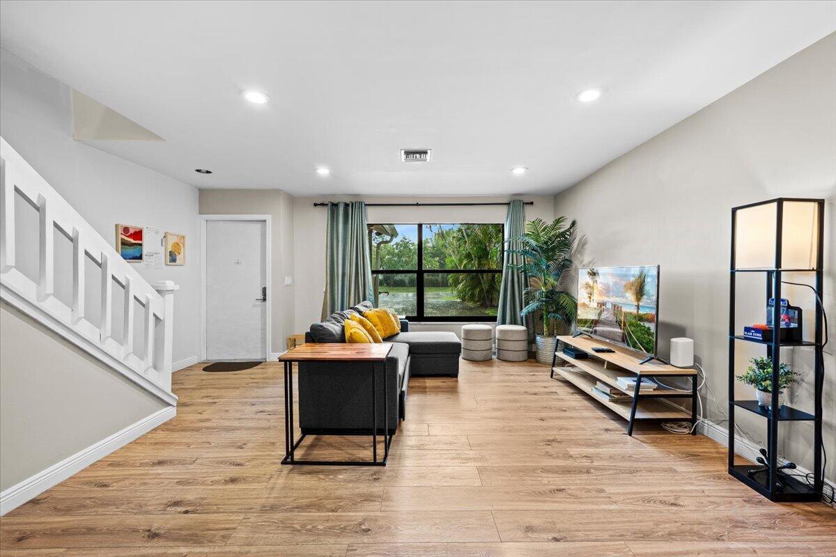 1602 MONTAUK Drive, Wellington FL 33414